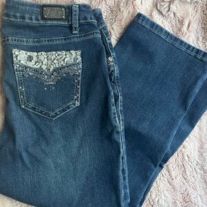 Y2K Earl Jeans Women's capri jeans.